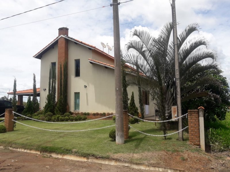 Casa Alto Padr�o - Venda - Residencial Fazenda Vict�ria - Porangaba - SP