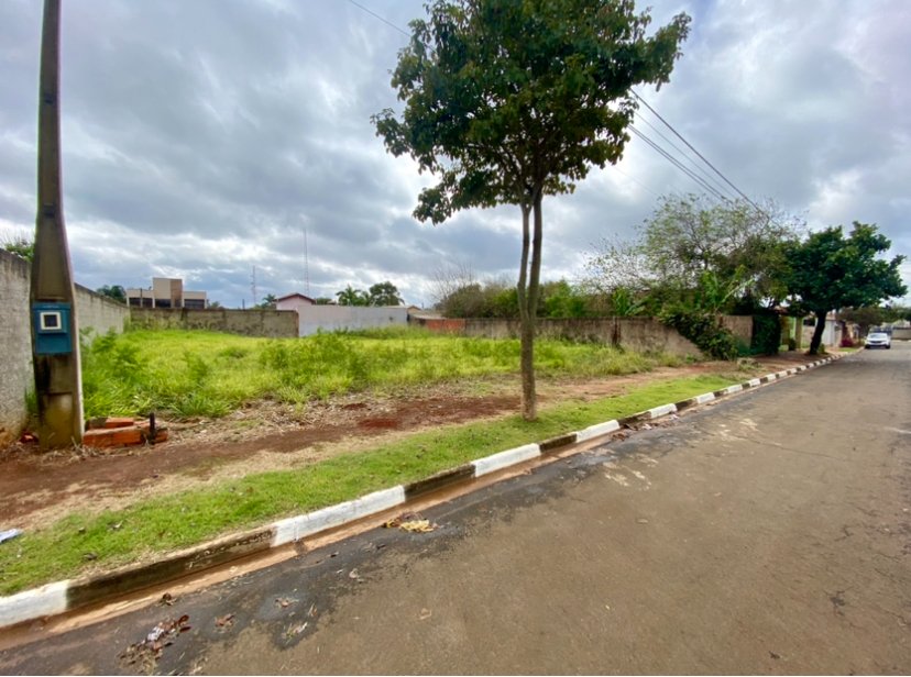 Terreno - Venda - Centro - Quadra - SP