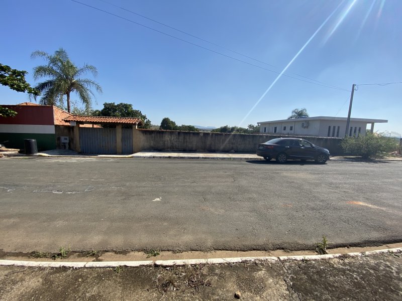 Terreno - Venda - Colina Verde - Porangaba - SP